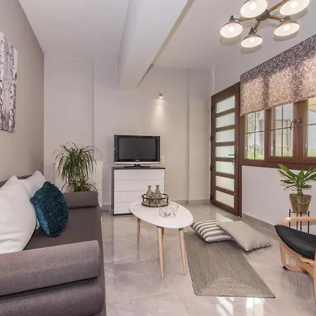 Valentine's Modern Apartment