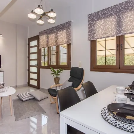 Valentine's Modern Apartment